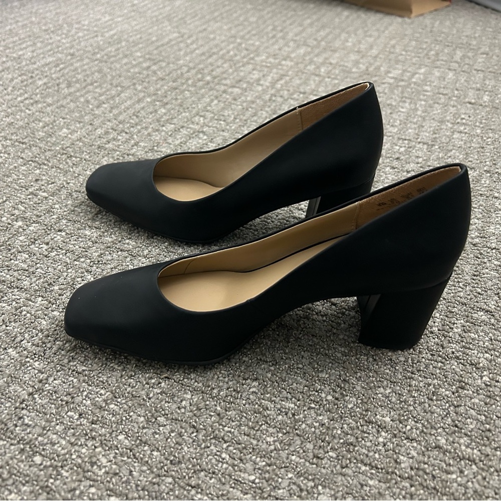 Naturalizer Warner Heels